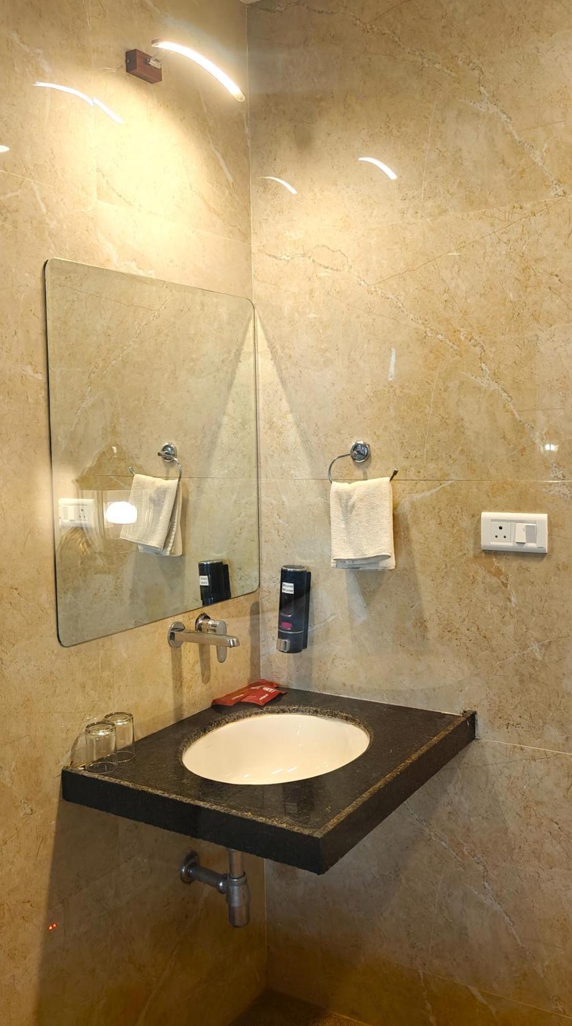 The Biletha Bagh Hotel Удайпур Екстериор снимка
