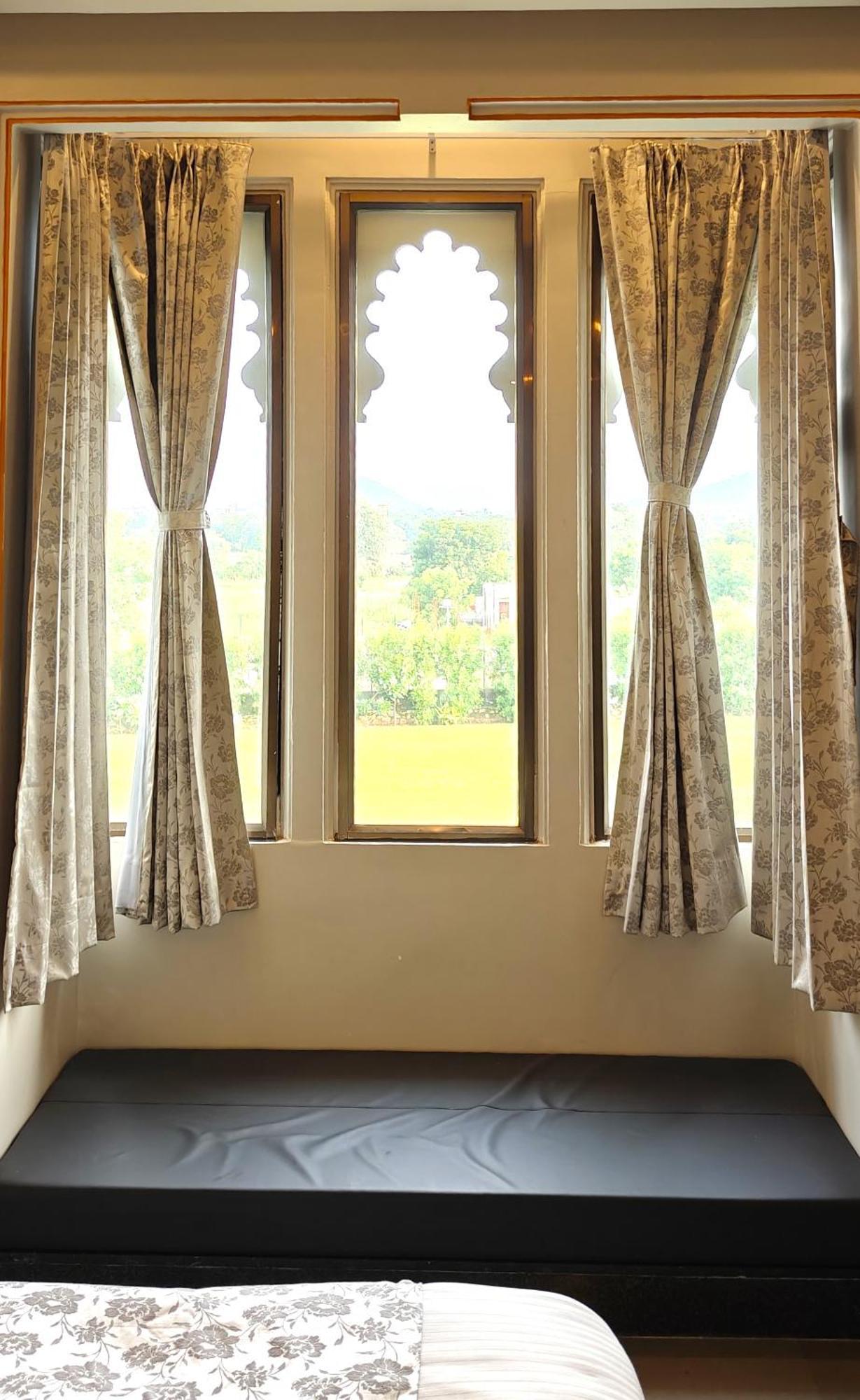 The Biletha Bagh Hotel Удайпур Екстериор снимка
